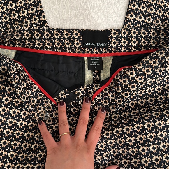 Black and beige printed ankle pants - Picture 2 of 5